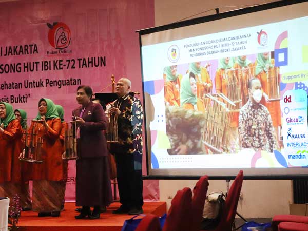 PT Medisindo Bahana di kegiatan  “Pengukuhan Bidan Delima” Propinsi DKI Jakarta