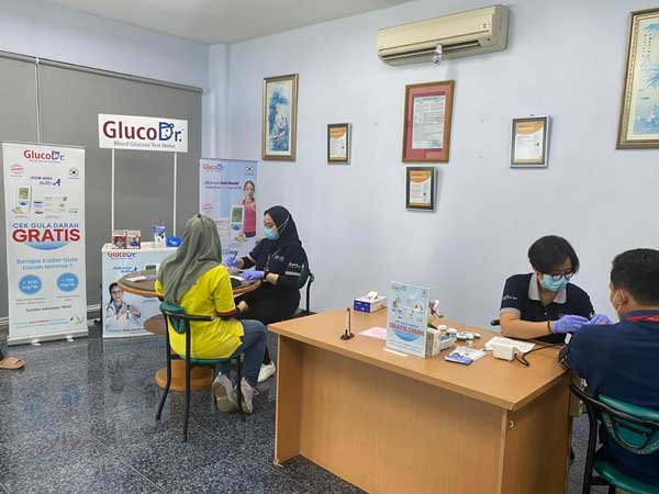 Kegiatan Goes To Office Tim GlucoDr Indonesia
