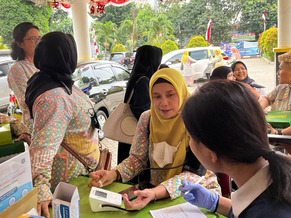 edukasi gula darah kelurahan pondok bambu jakarta timur bersama GlucoDr