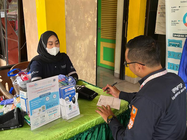 edukasi gula darah kelurahan pondok bambu jakarta timur bersama GlucoDr