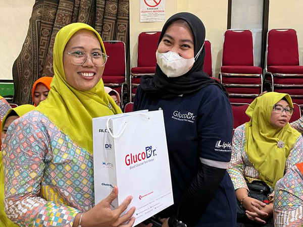 edukasi gula darah kelurahan pondok bambu jakarta timur bersama GlucoDr
