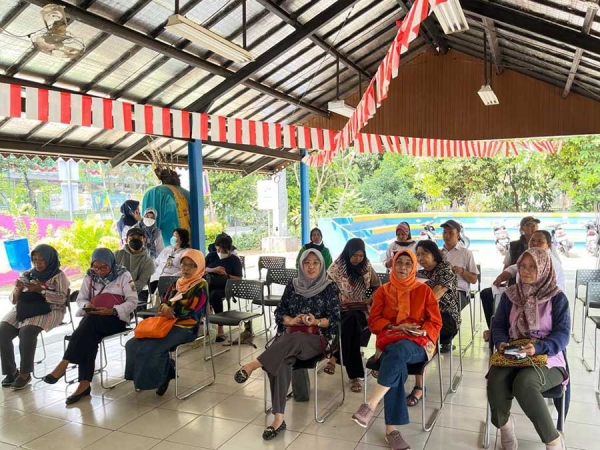 Sesi edukasi &quot;Bahaya Penyakit Diabetes&quot; di Kelurahan Tebet Timur