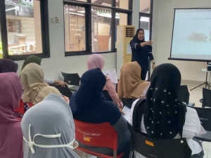 Suasana edukasi "Bahaya Penyakit Diabetes" di Kelurahan Tanah Tinggi Kecamatan Johar Baru Jakarta Pusat