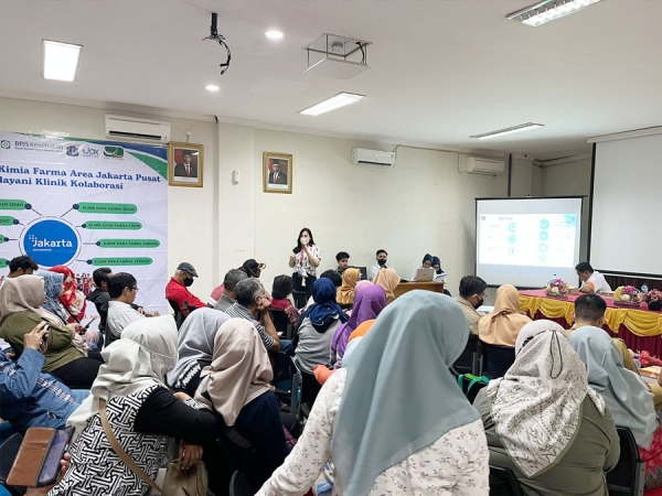 Sesi edukasi bahaya penyakit diabetes Di Kantor Kelurahan Gambir