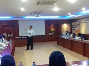 Suasana Product Training Apotik Kimia Farma