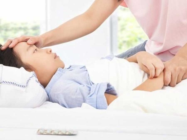 Waspada Demam Pada Anak (ilustrasi)